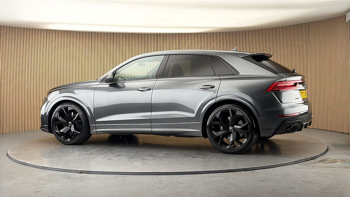 More views of Audi RSQ8