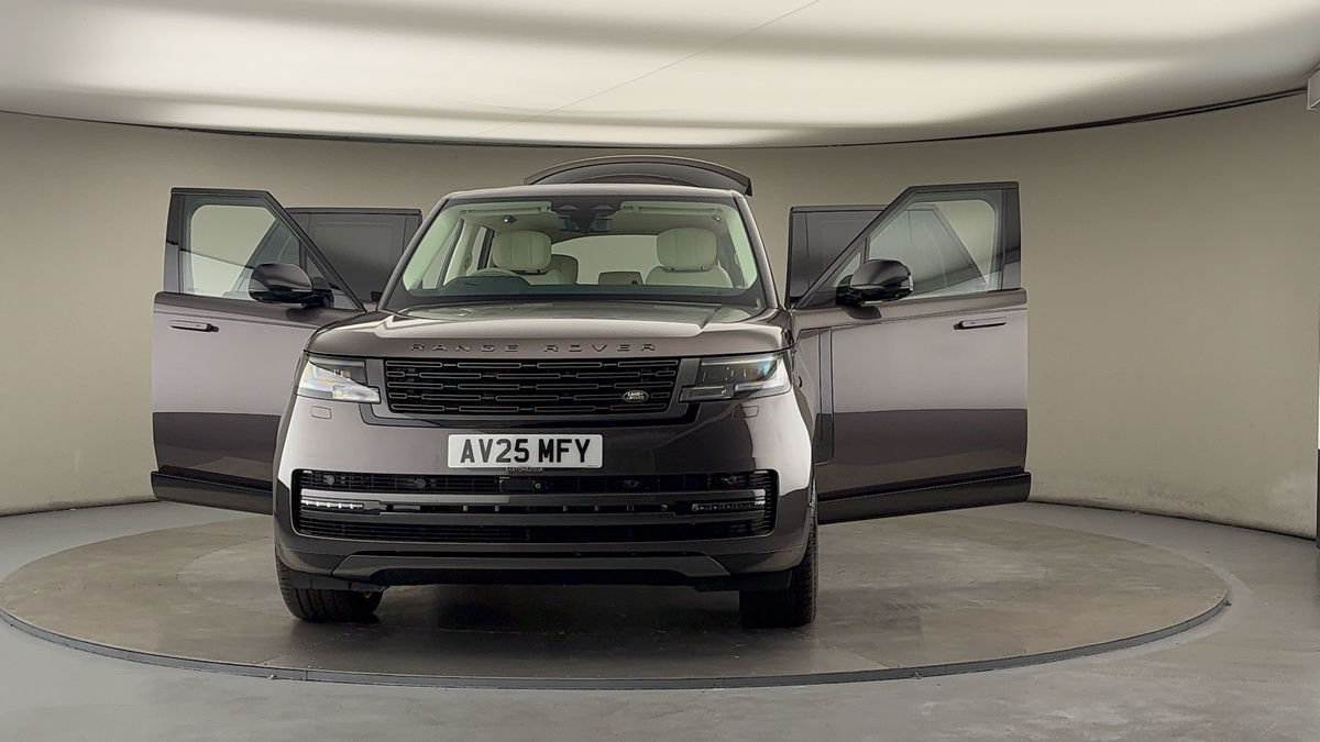 More views of Land Rover Range Rover