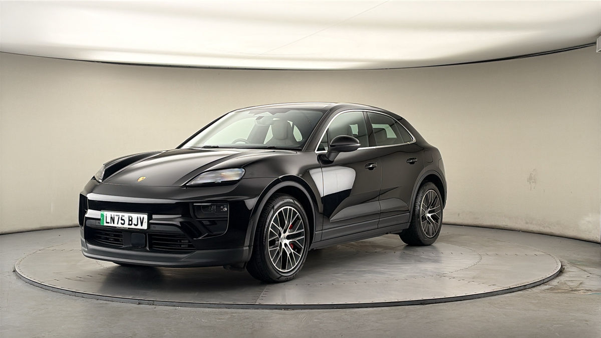 More views of Porsche Macan