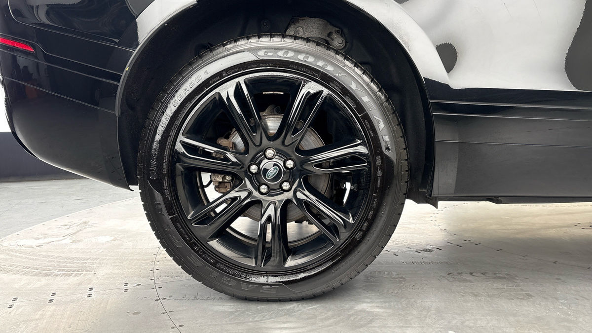 Land Rover Range Rover Velar Image 10
