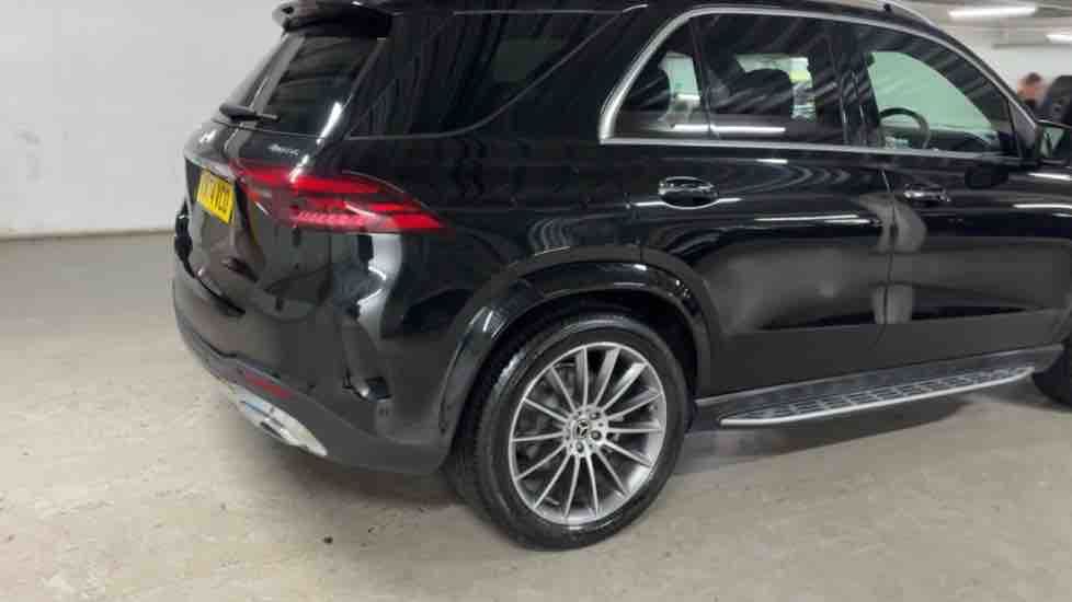 More views of Mercedes-Benz GLE