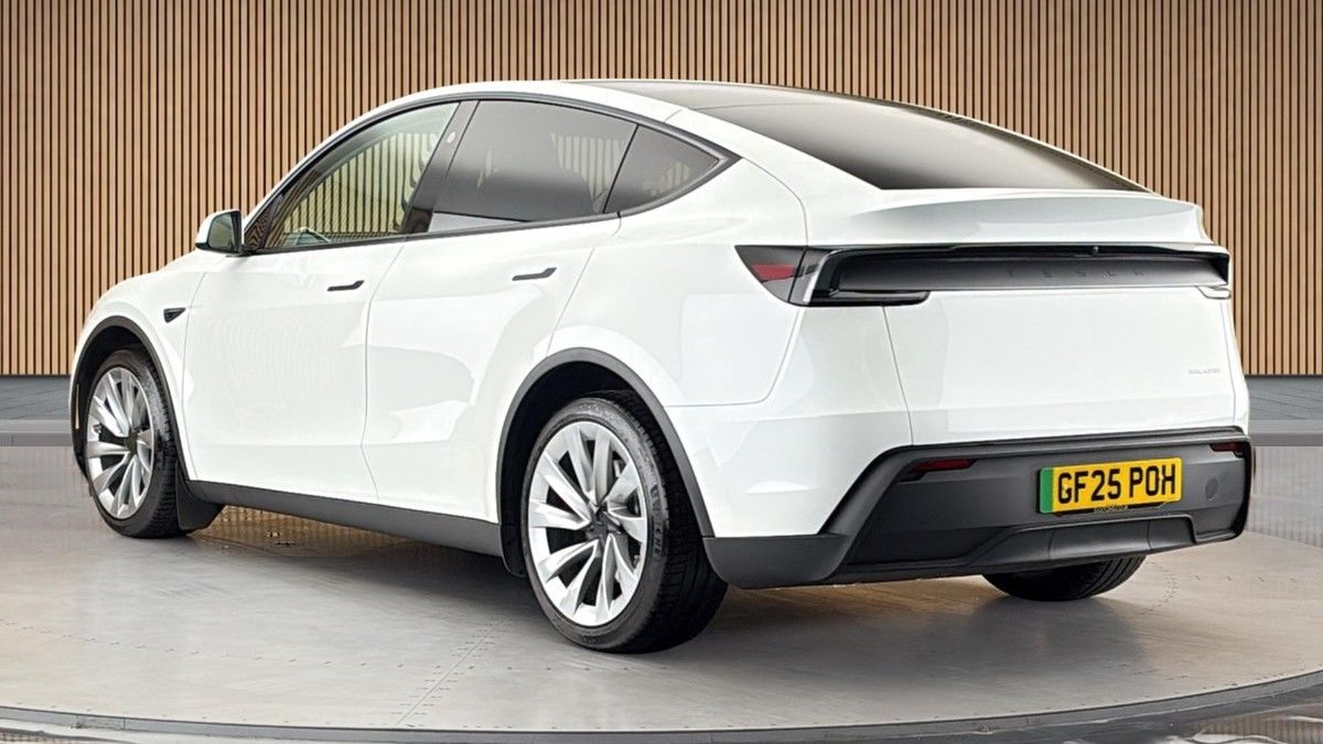 Tesla Model Y Image 2