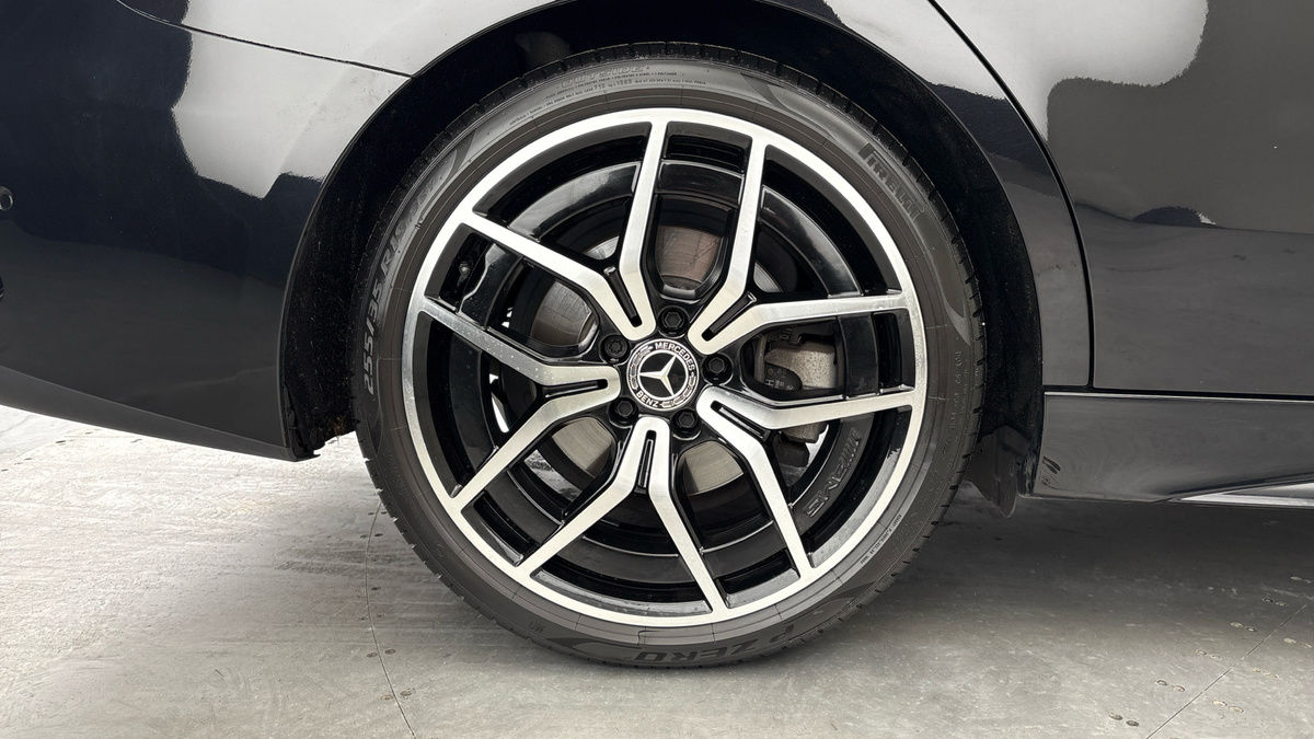 Mercedes-Benz C Class Image 10