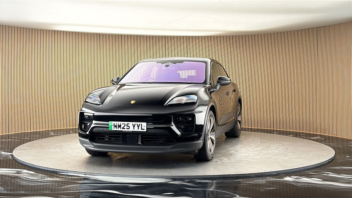 More views of Porsche Macan