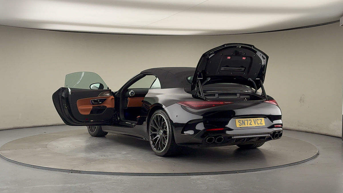 Mercedes-Benz SL Image 23