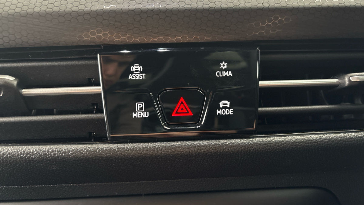 Volkswagen Golf Image 6