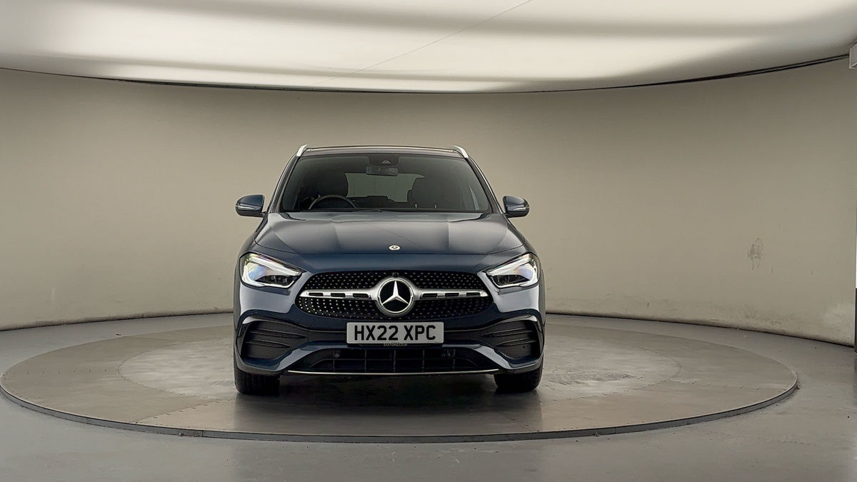 More views of Mercedes-Benz GLA