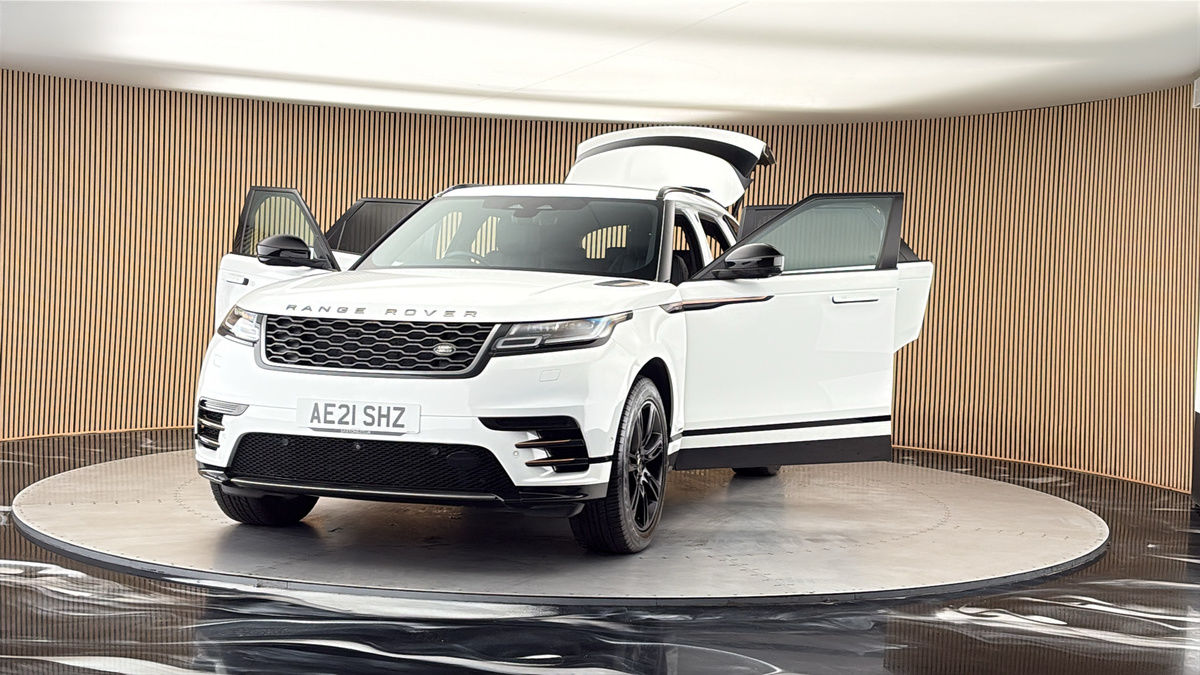 More views of Land Rover Range Rover Velar