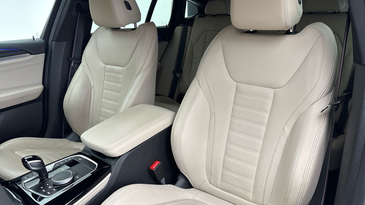More views of BMW X4