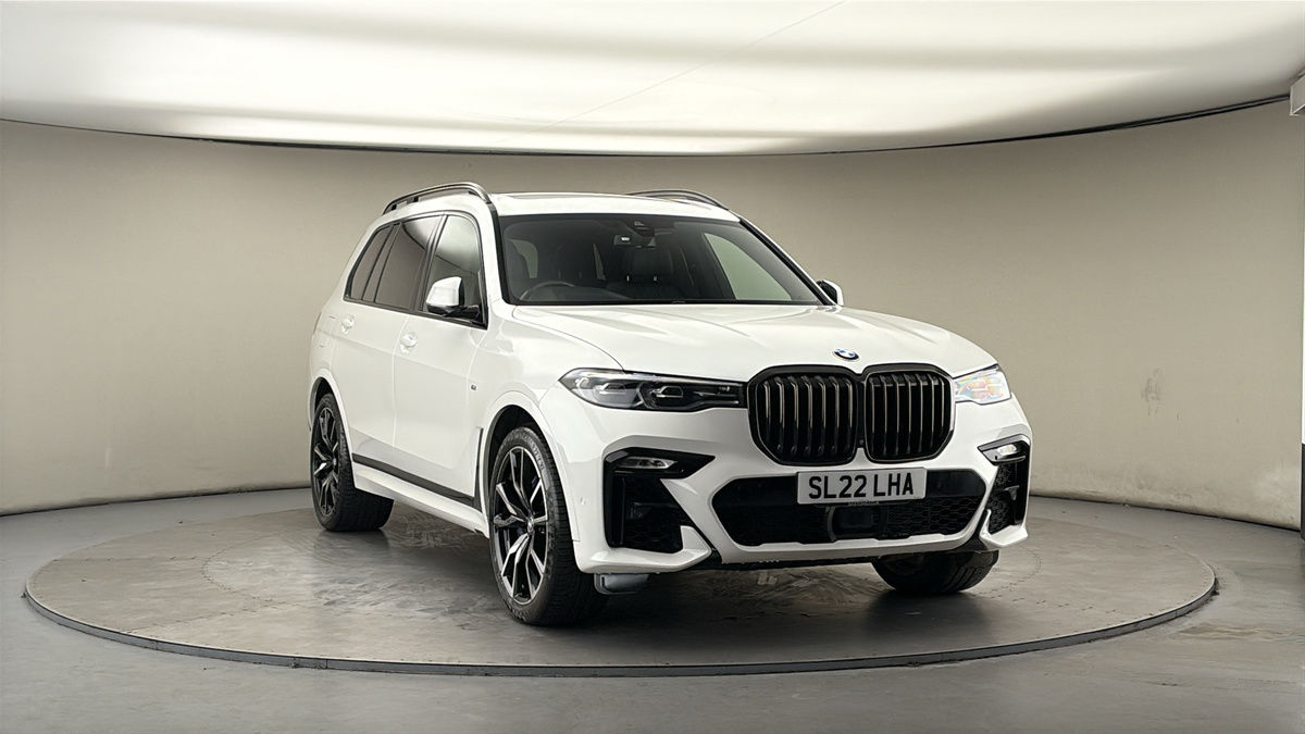 More views of BMW X7