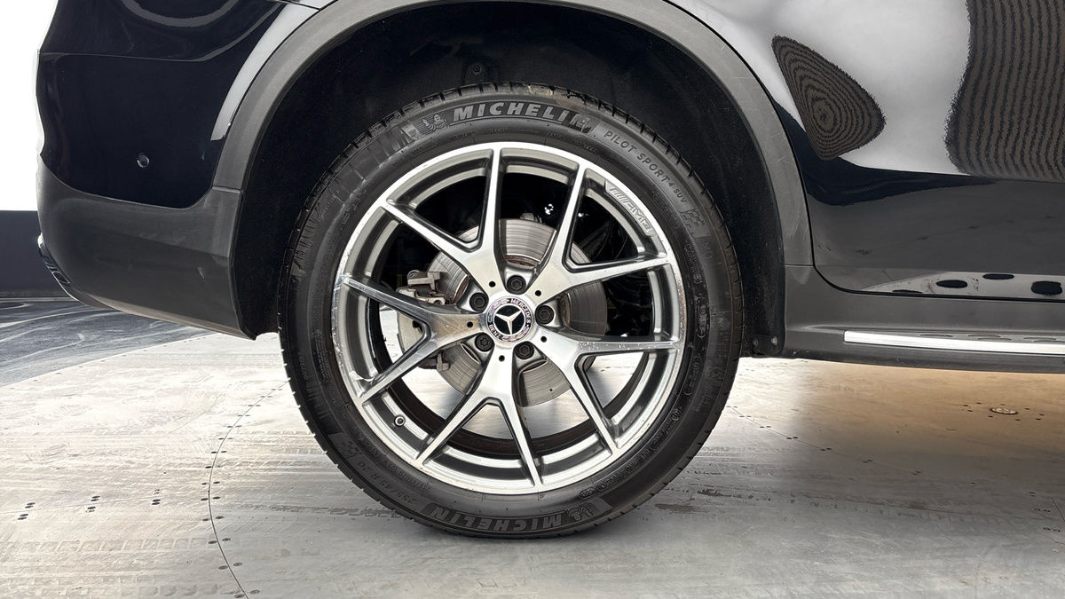 Mercedes-Benz GLC Image 10
