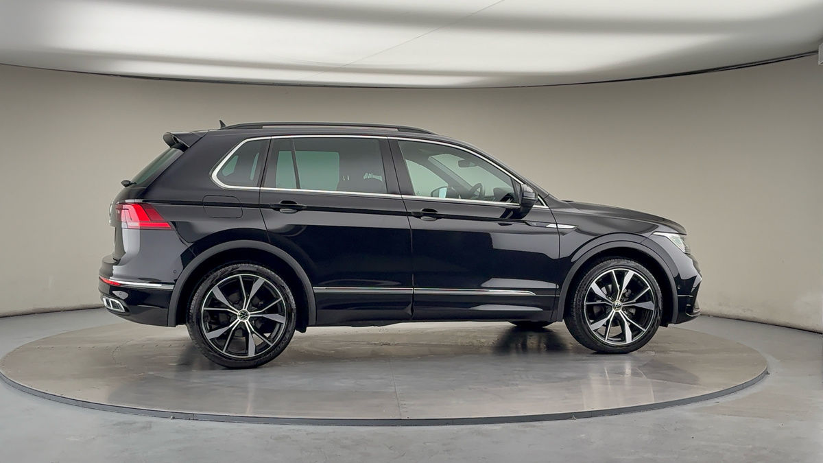 More views of Volkswagen Tiguan