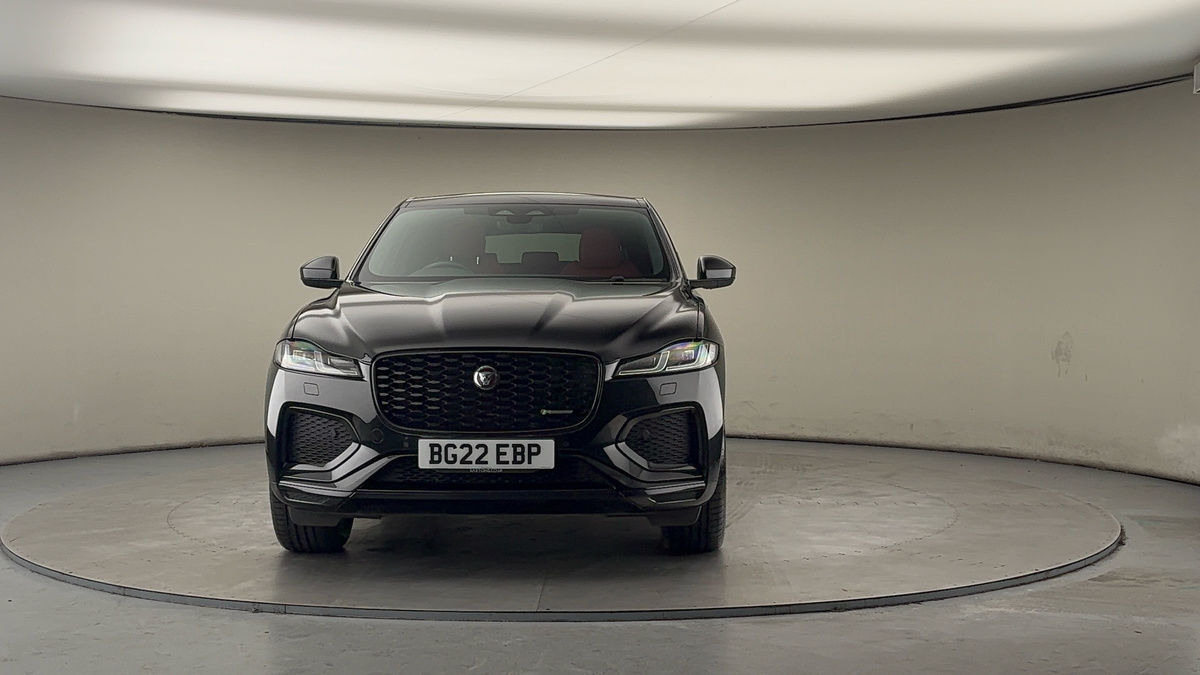 Jaguar F-PACE Image 3