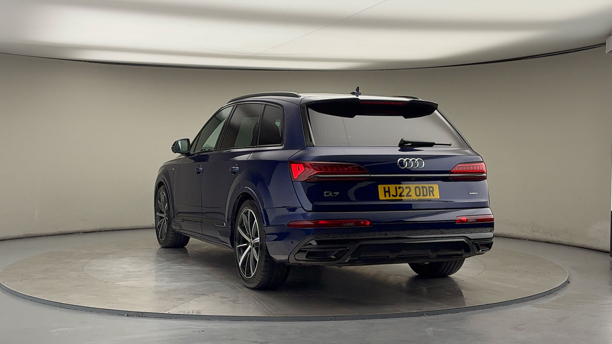 More views of Audi Q7