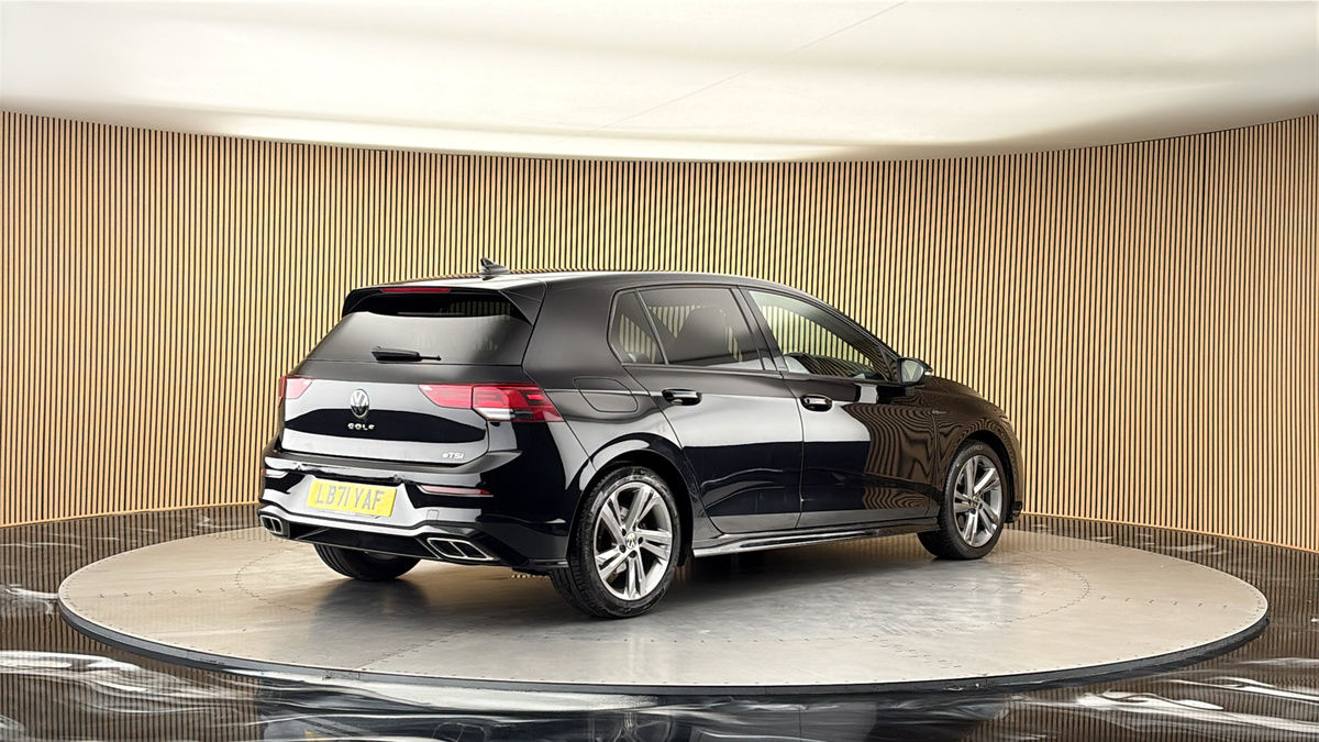Volkswagen Golf Image 21