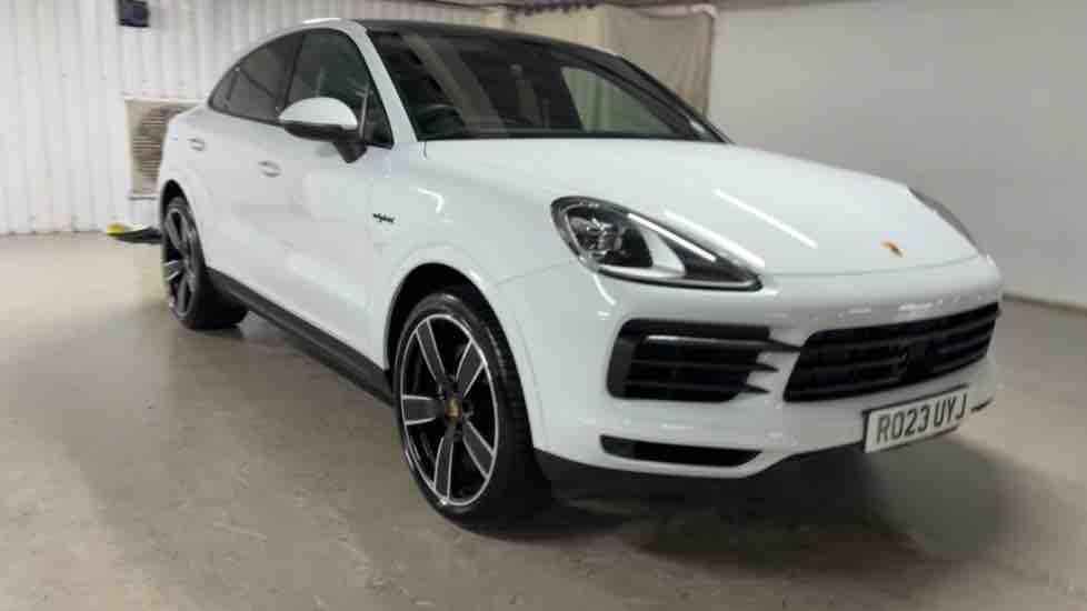 More views of Porsche Cayenne