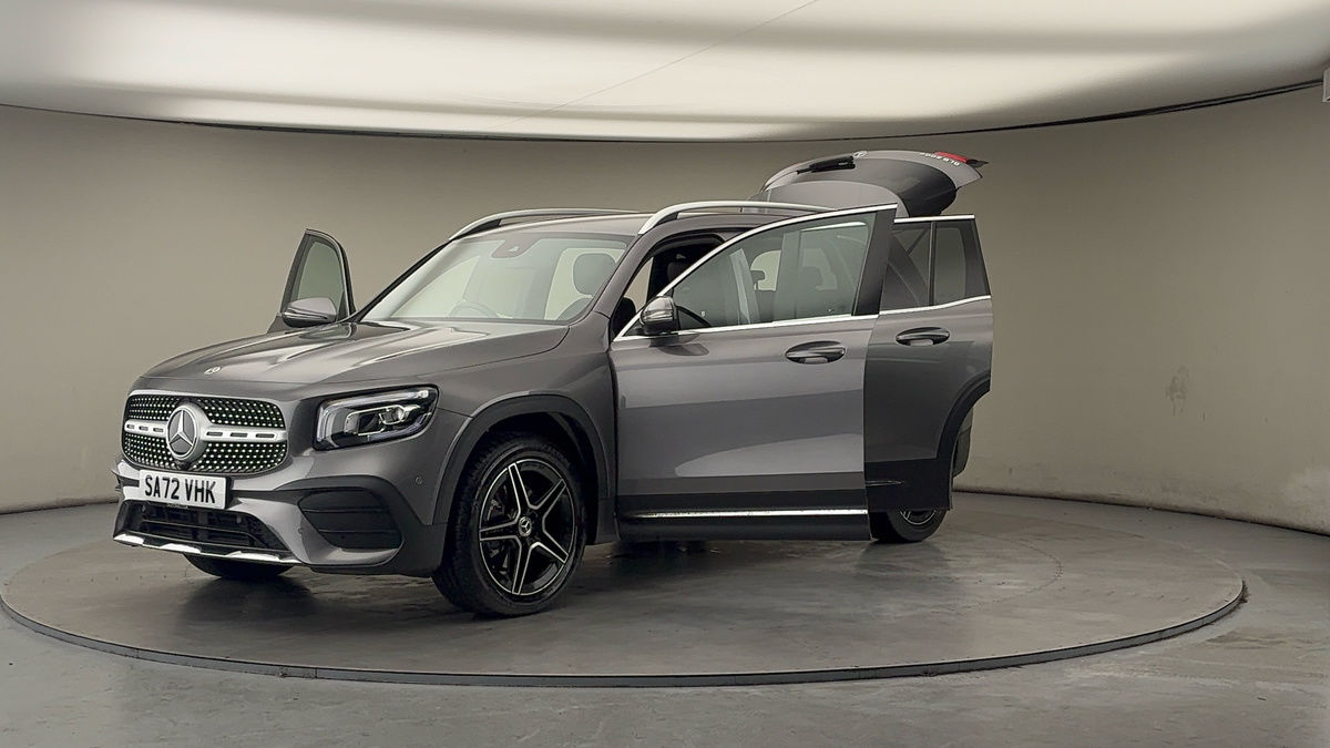 More views of Mercedes-Benz GLB