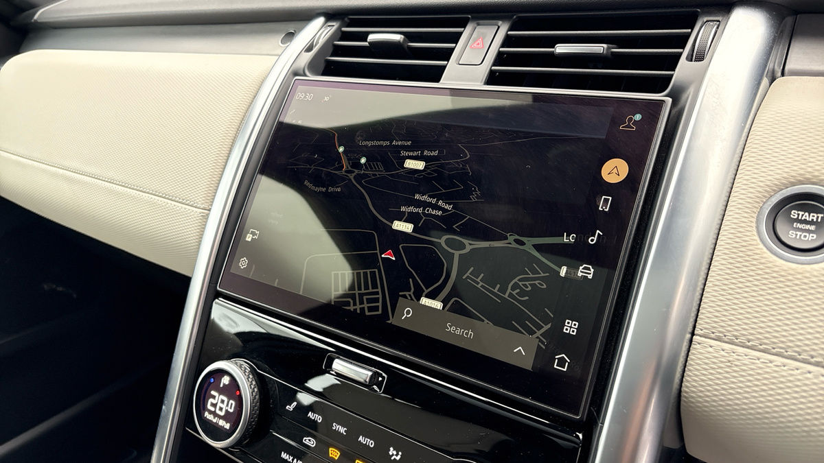 Land Rover Discovery Image 17