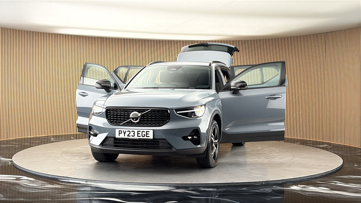 More views of Volvo XC40