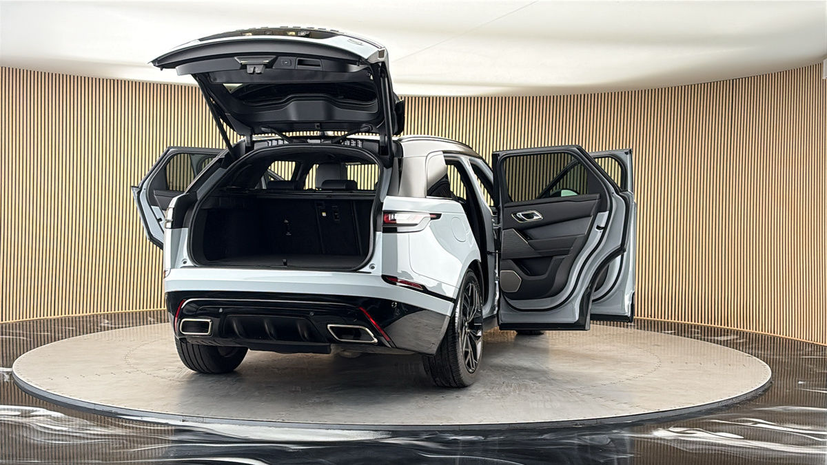 More views of Land Rover Range Rover Velar