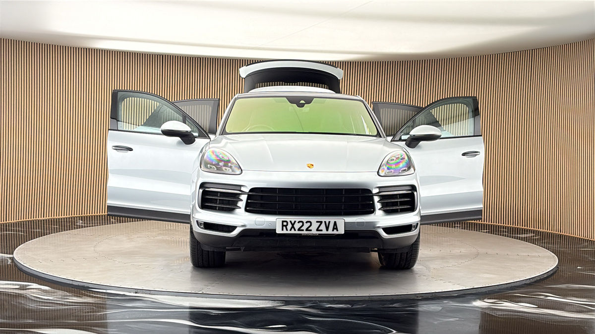 More views of Porsche Cayenne
