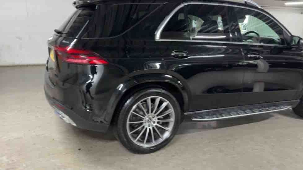 More views of Mercedes-Benz GLE