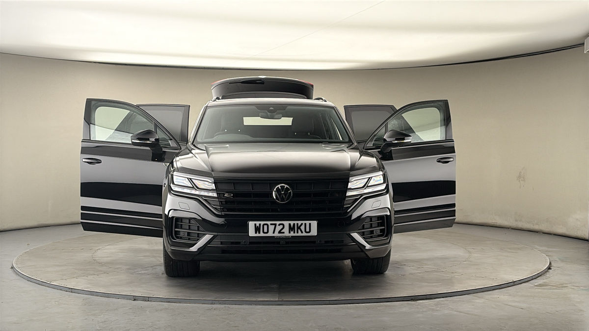 More views of Volkswagen Touareg