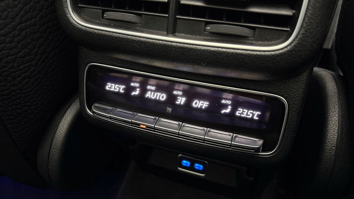 Mercedes-Benz GLS Image 35