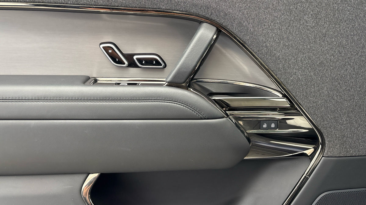 Land Rover Range Rover Sport Image 19