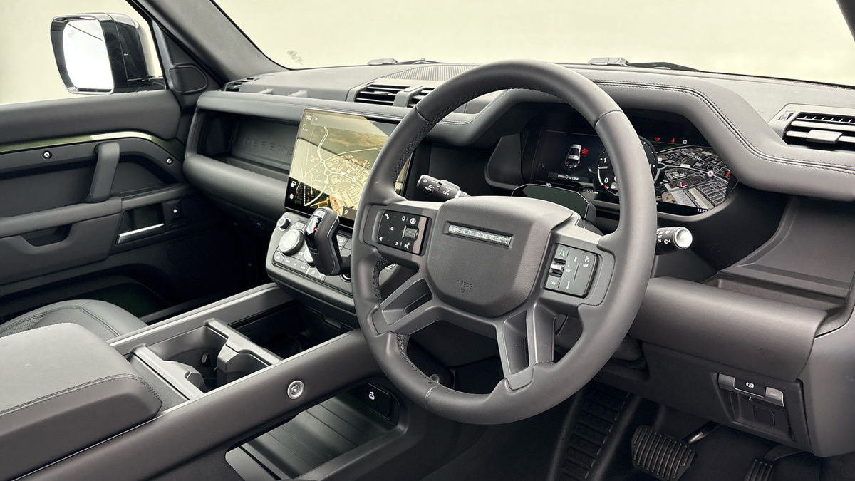 Land Rover Defender 90 Urban Image 5