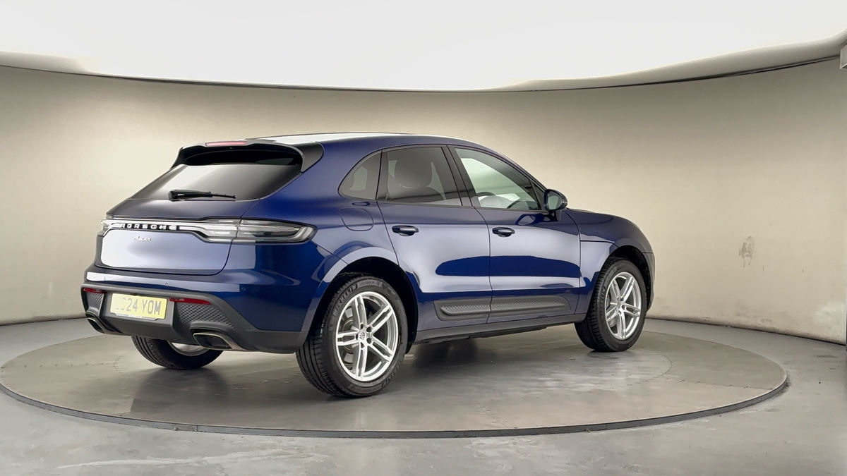Porsche Macan Image 21