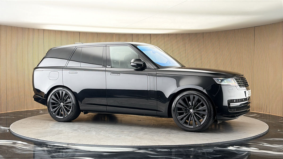 More views of Land Rover Range Rover