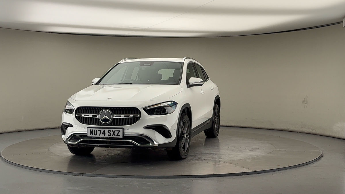 More views of Mercedes-Benz GLA