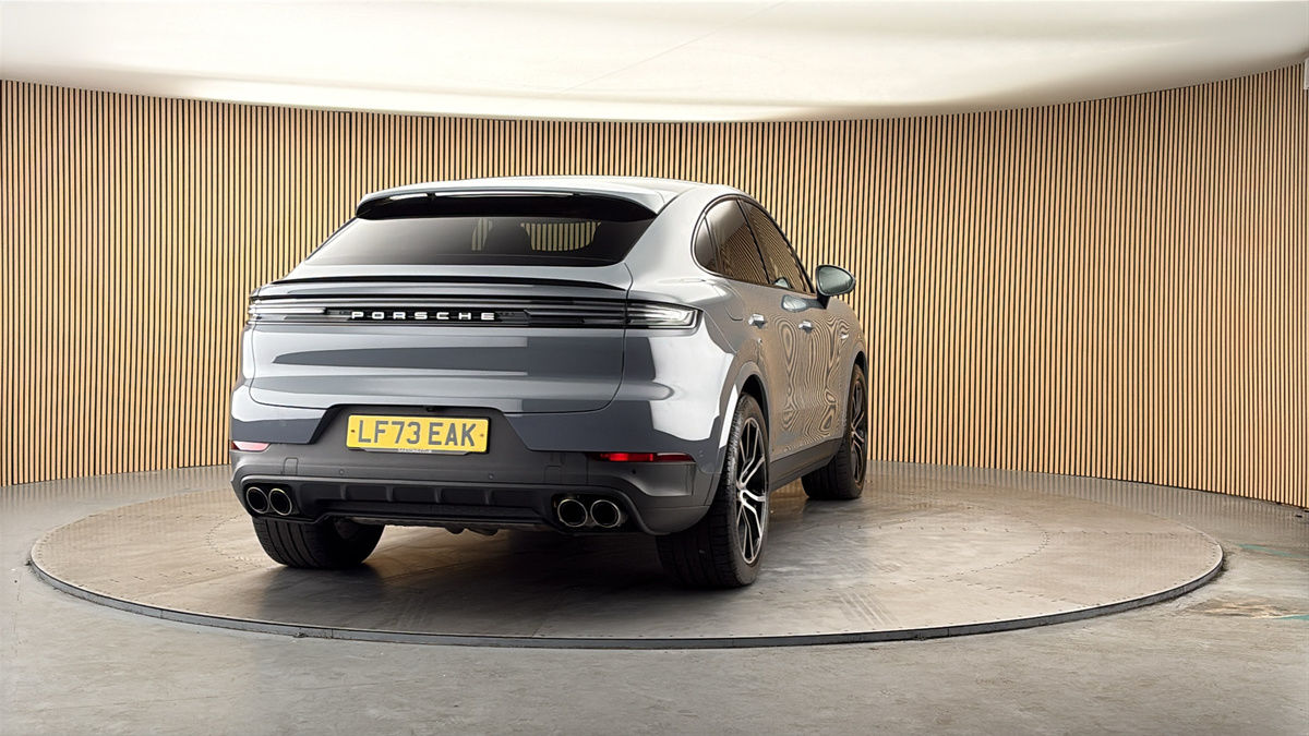 More views of Porsche Cayenne