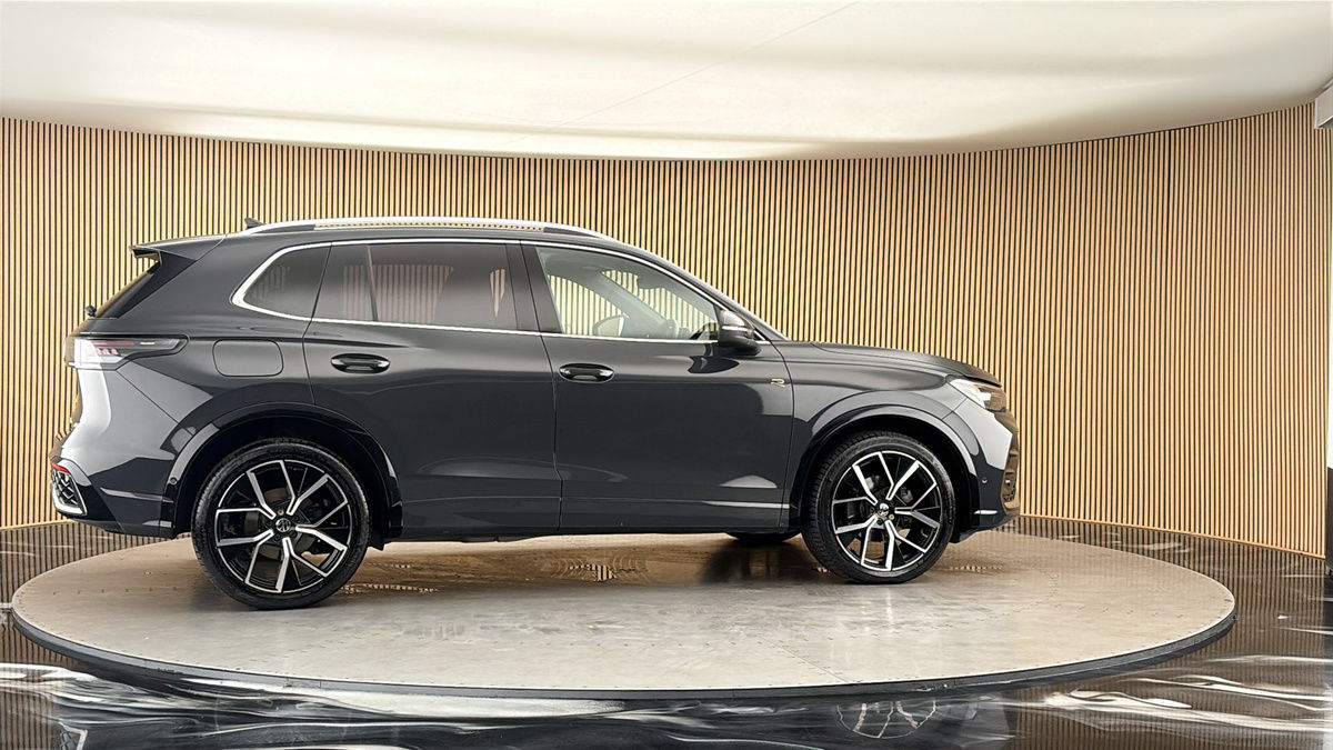 More views of Volkswagen Tiguan