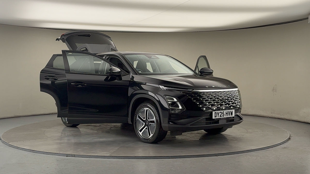 More views of Omoda 5