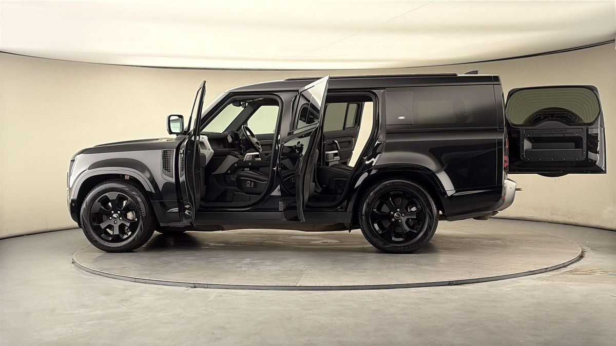 More views of Land Rover Defender 130