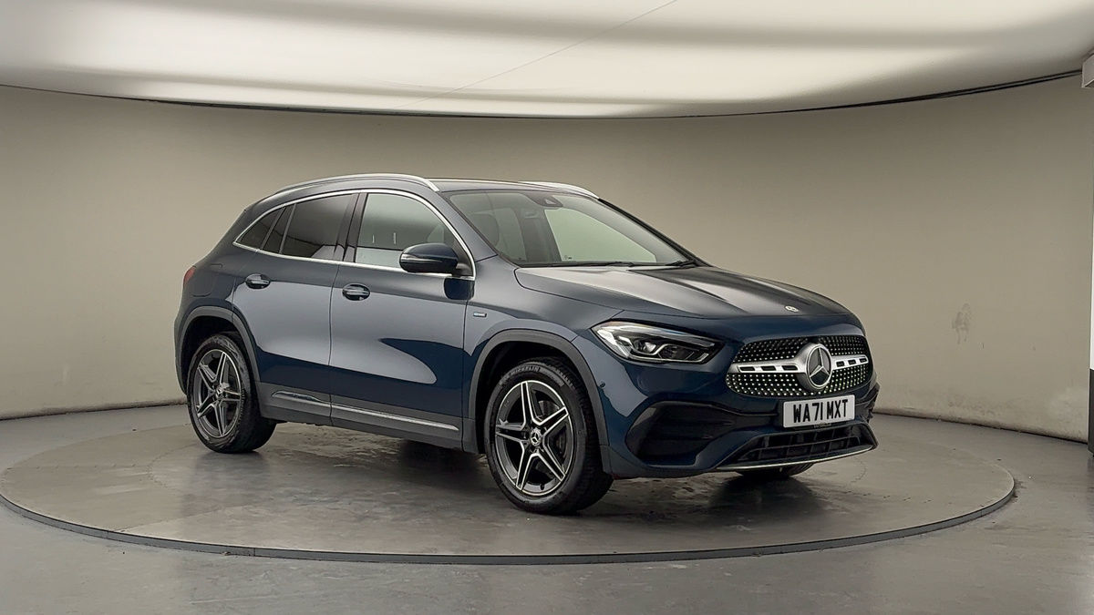More views of Mercedes-Benz GLA
