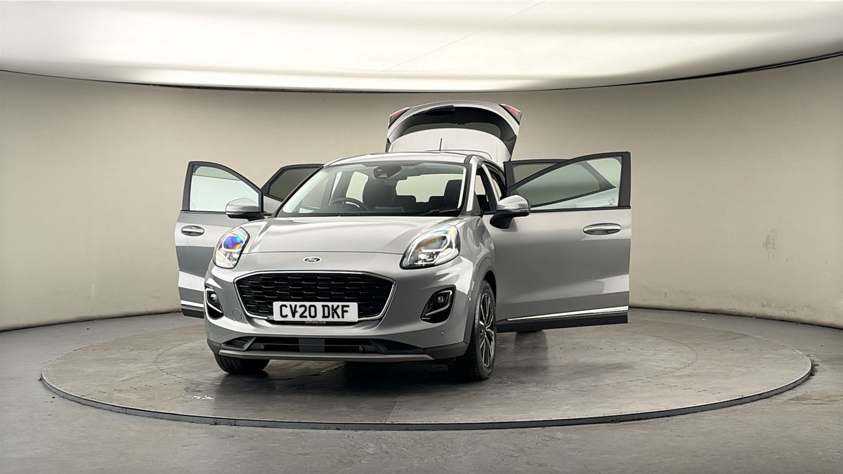 More views of Ford Puma