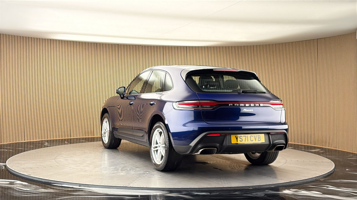 More views of Porsche Macan
