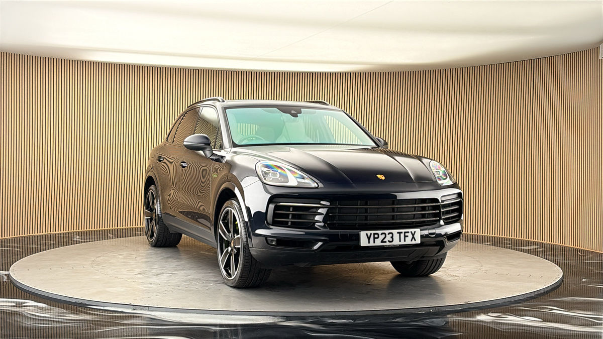 More views of Porsche Cayenne