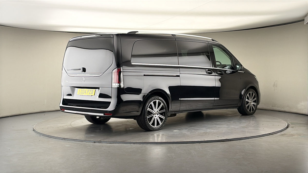 Mercedes-Benz V Class Image 21