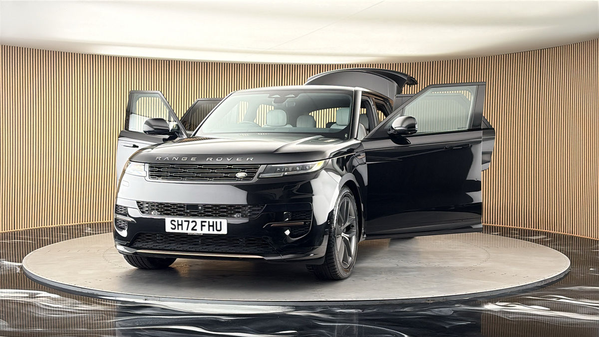 More views of Land Rover Range Rover Sport