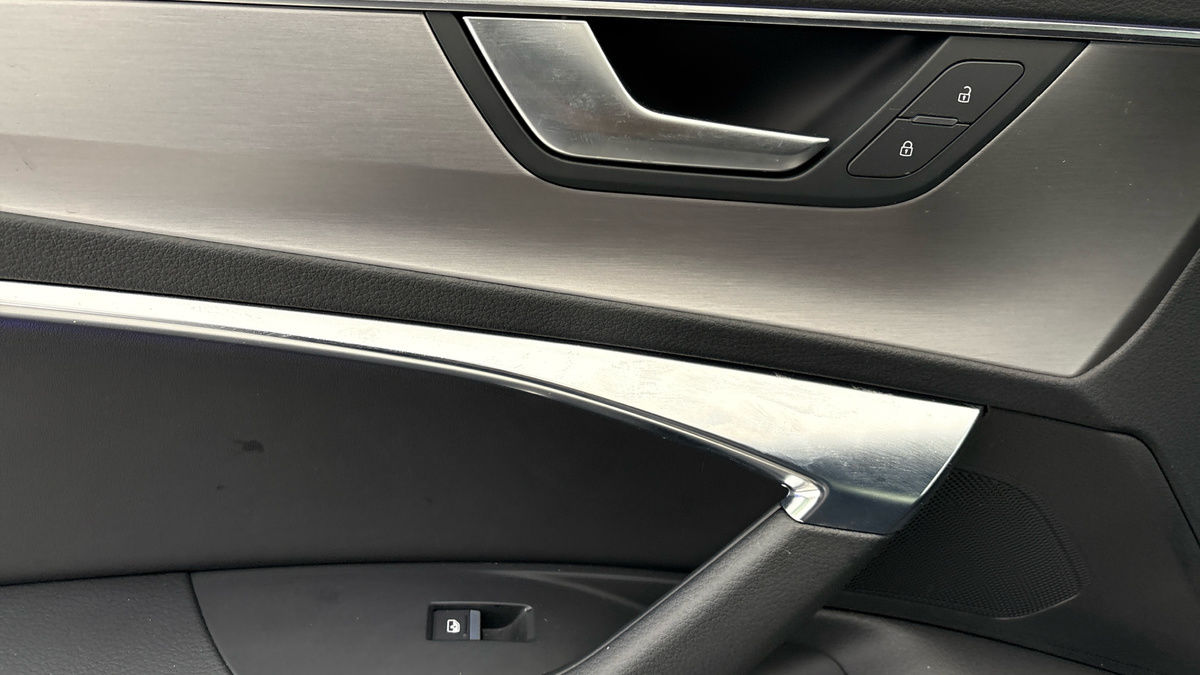 Audi A6 Avant Image 19