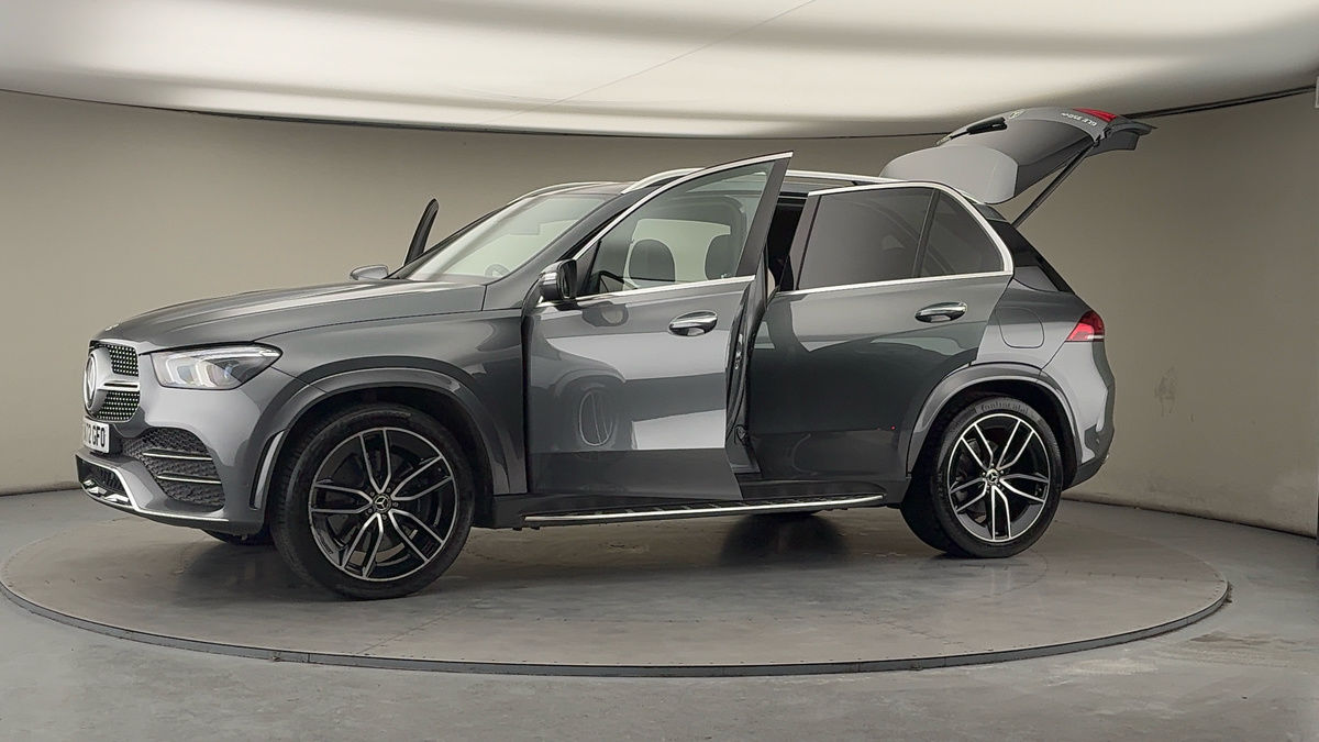 More views of Mercedes-Benz GLE