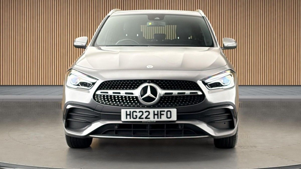 Mercedes-Benz GLA Image 3
