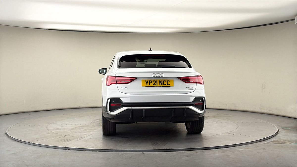 More views of Audi Q3