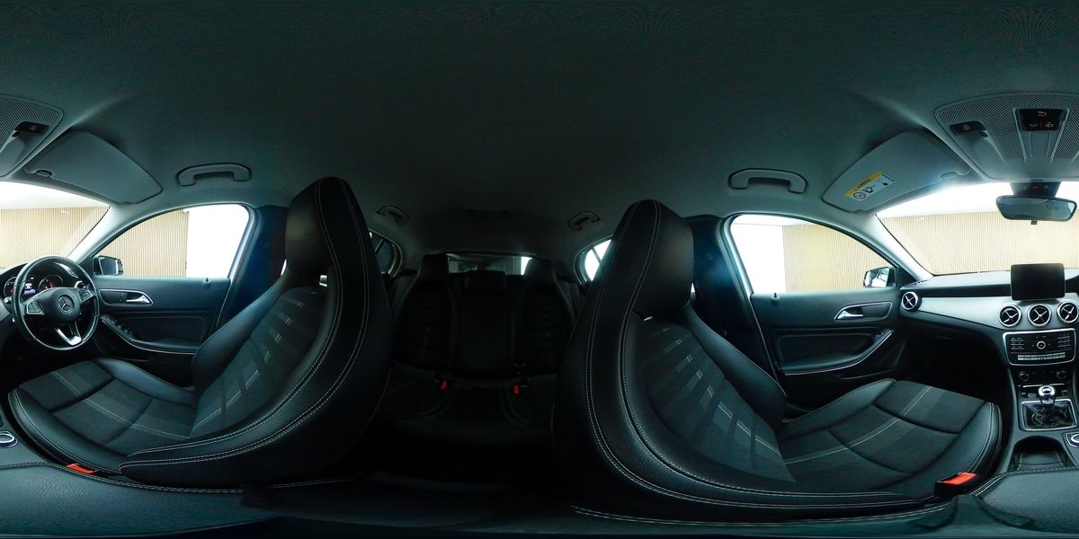 More views of Mercedes-Benz GLA