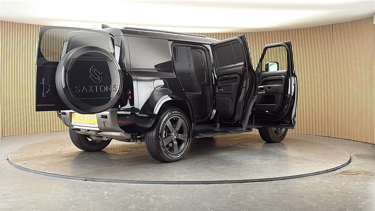 More views of Land Rover Defender 110