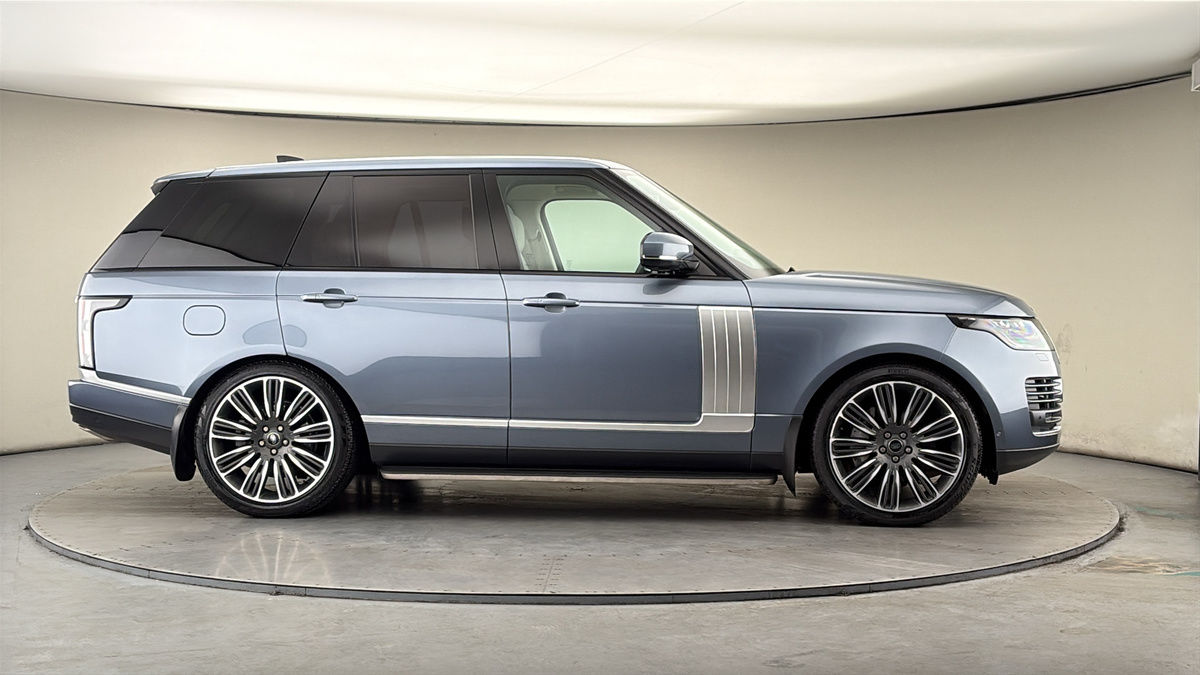 More views of Land Rover Range Rover
